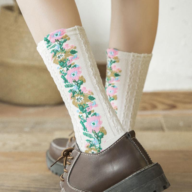 Chaussettes fleuries brodées vintage Happy™