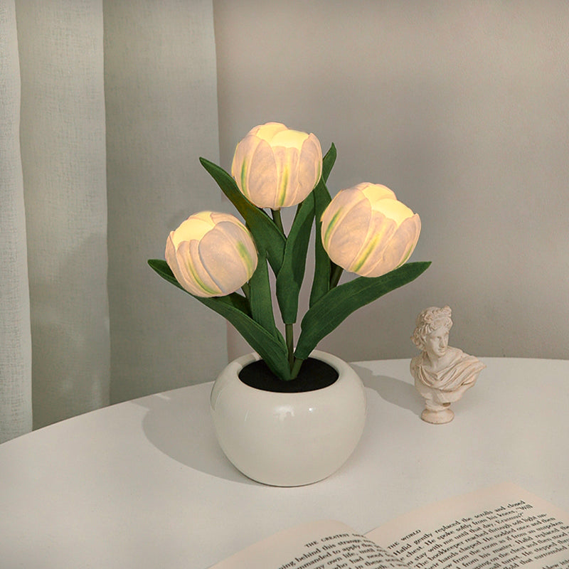 Lampe LED en forme de tulipe